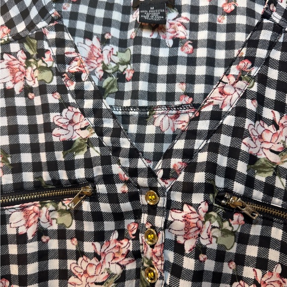 Justify Black Gingham Tank with Pink Floral Print - Picture 8 of 14